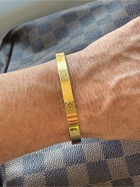 Gold Floral Engraved Women's Bracelet